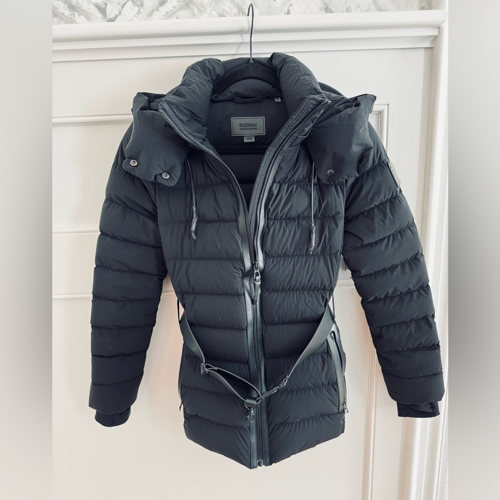 NWOT RUDSAK Enzah Black Belted Puffer Jacket